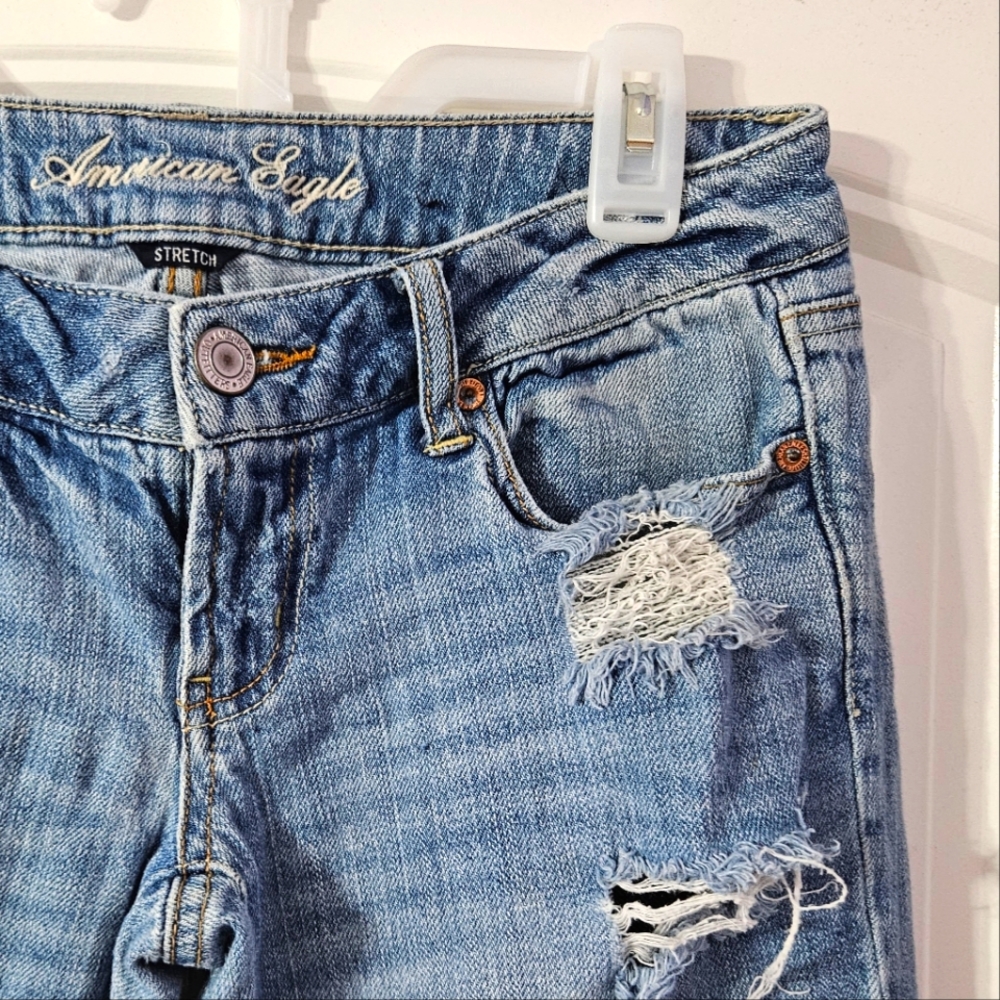AE favorite Boyfriend jeans, distressed Size 4
